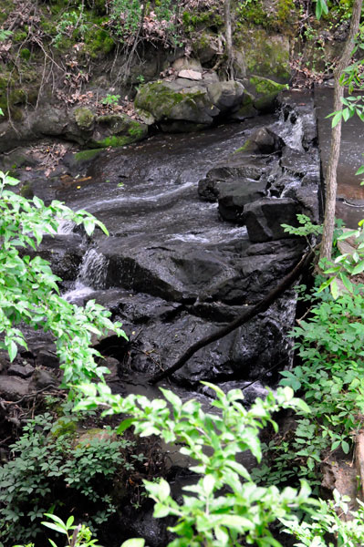 Lake Haigler waterfall